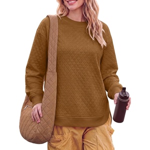 image:imageANRABESS Women Long Sleeve Quilted Lightweight Sweatshirt  Crew Neck Curved Hem Loose Fit Pullover TopsSoft Comfy Casual Business Daily WearTrendy 2026 Fall Winter Warm OutfitsCaramel