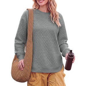 image:imageANRABESS Women Long Sleeve Quilted Lightweight Sweatshirt  Crew Neck Curved Hem Loose Fit Pullover TopsSoft Comfy Casual Business Daily WearTrendy 2026 Fall Winter Warm OutfitsLight Grey